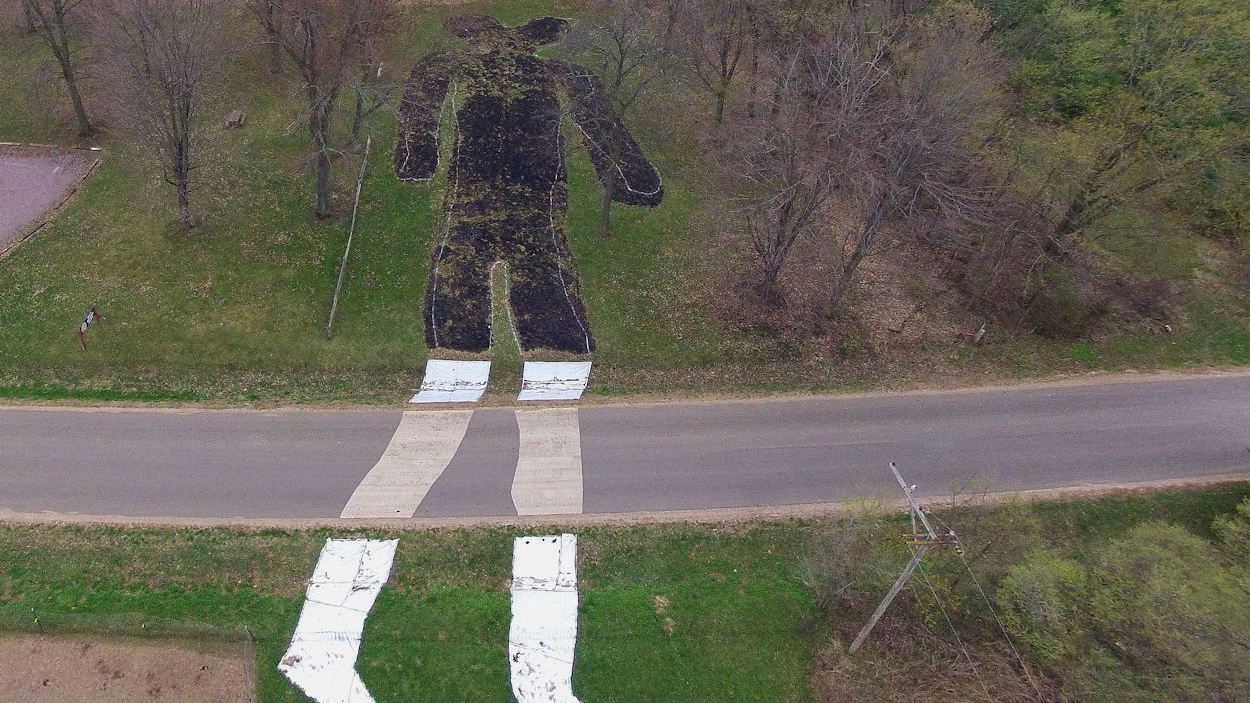 man mound effigy